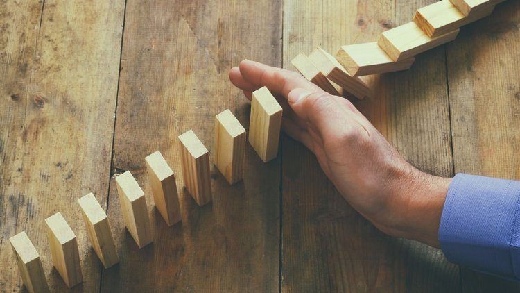 6 عادت اشتباه که مانع موفقیت در فروش می شوند