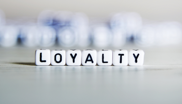 برای خود مشتری وفادار خلق کنید