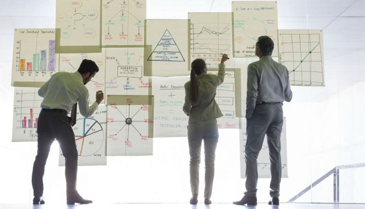 چگونه یک طرح توجیهی کسب و کار یا بیزینس پلن بنویسیم؟